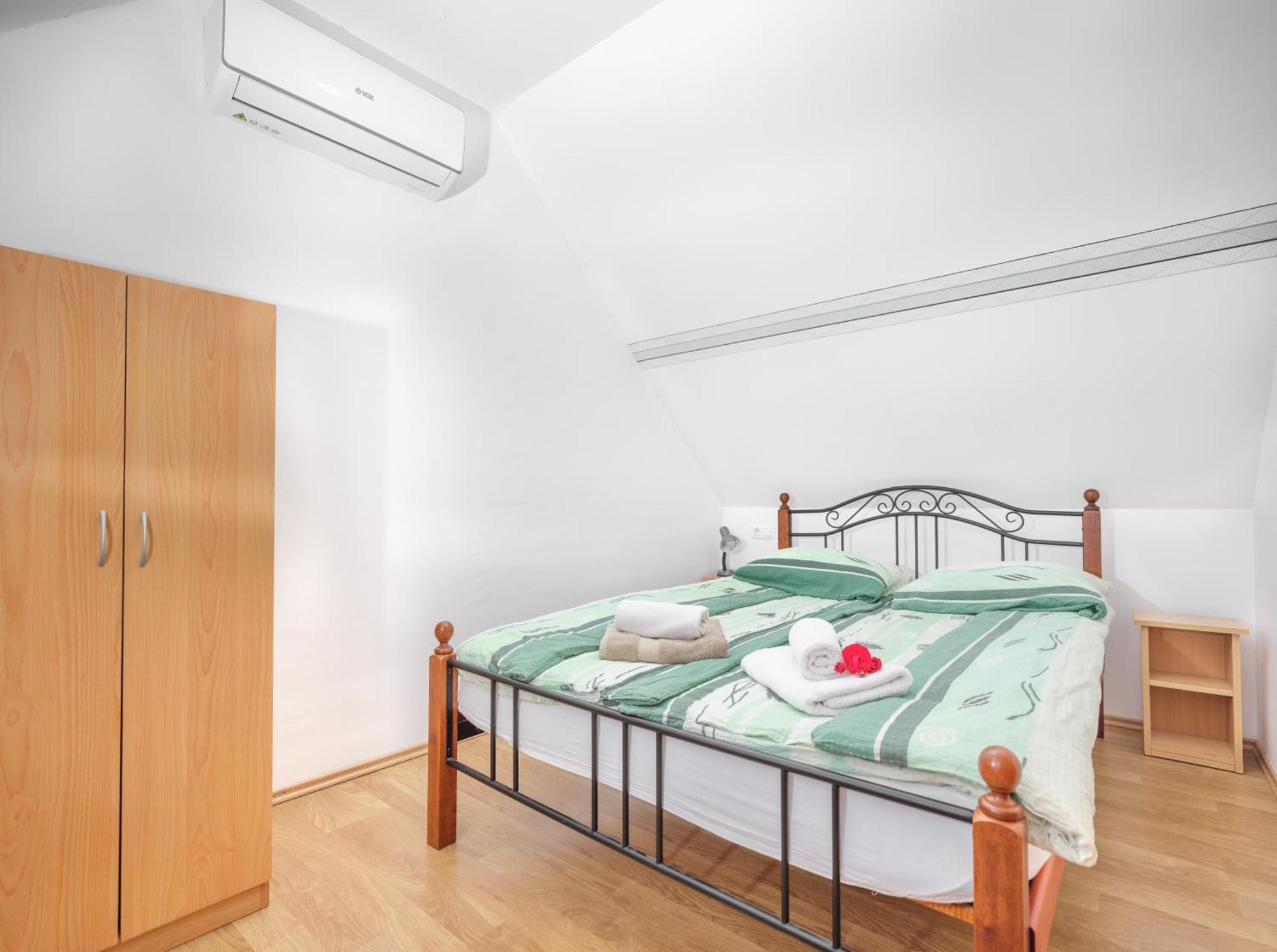 Apartments Suster Stari Trg ob Kolpi Exterior photo